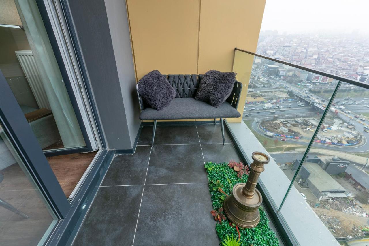 Outlet Karsisinda Harika Bir Daire Tn3 Apartment Istanbul