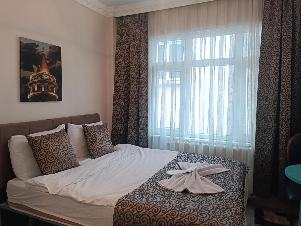 61 Aparthotel 2*