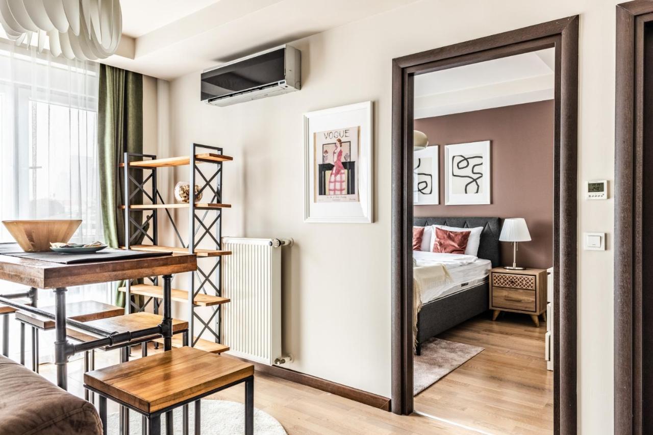 Chic Flat With Location In Sisli Apartment