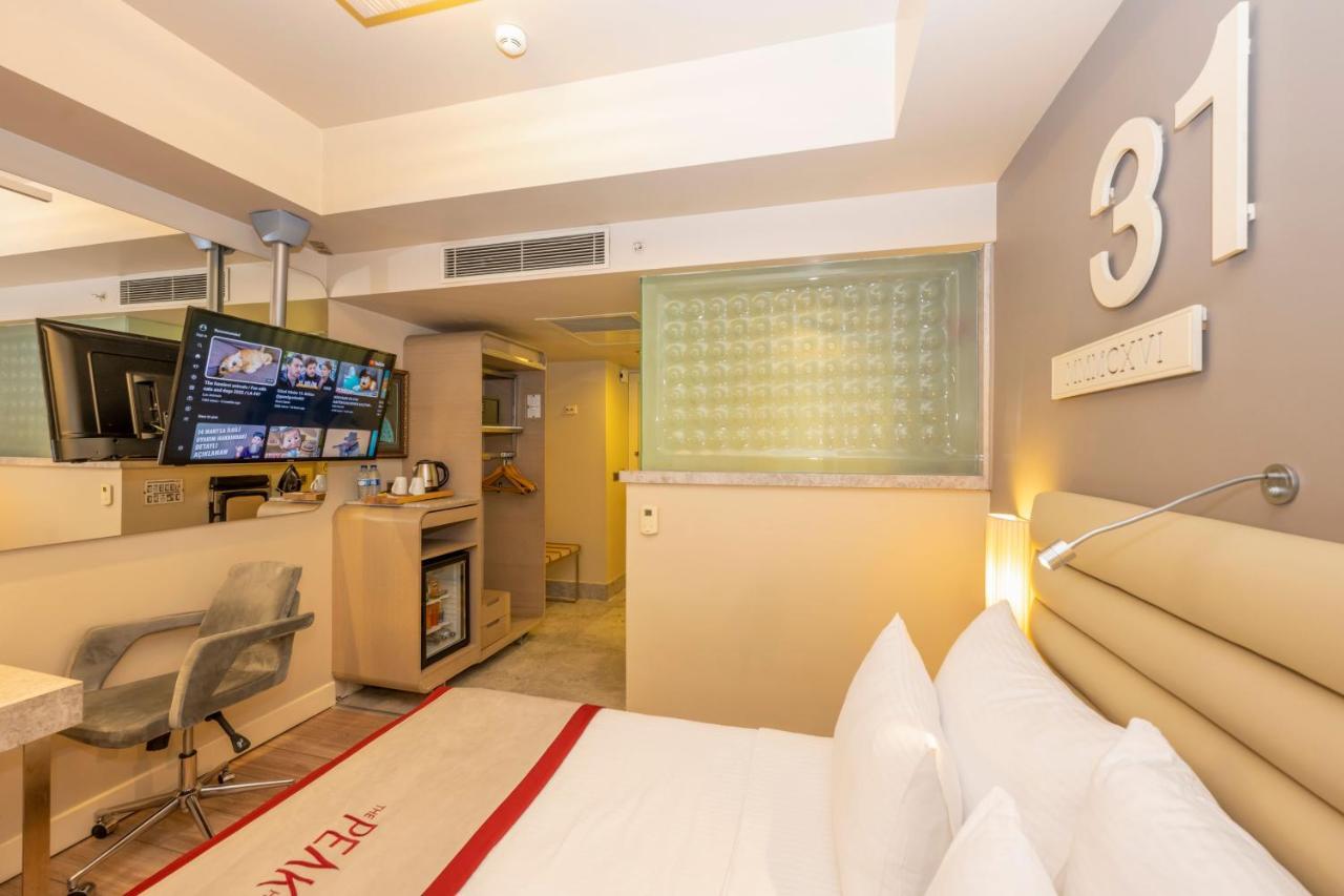Ramada By Wyndham Pera Taksim Hotel Istambul
