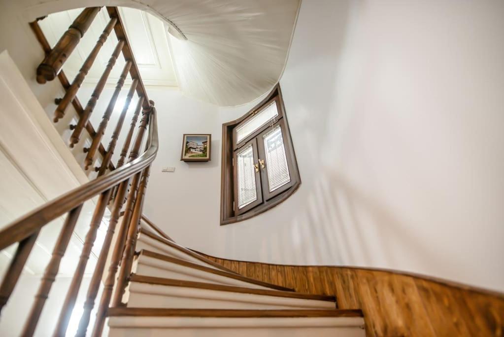 Apartment Historical Greco-Ottoman Pavilion Near Tram In Fatih