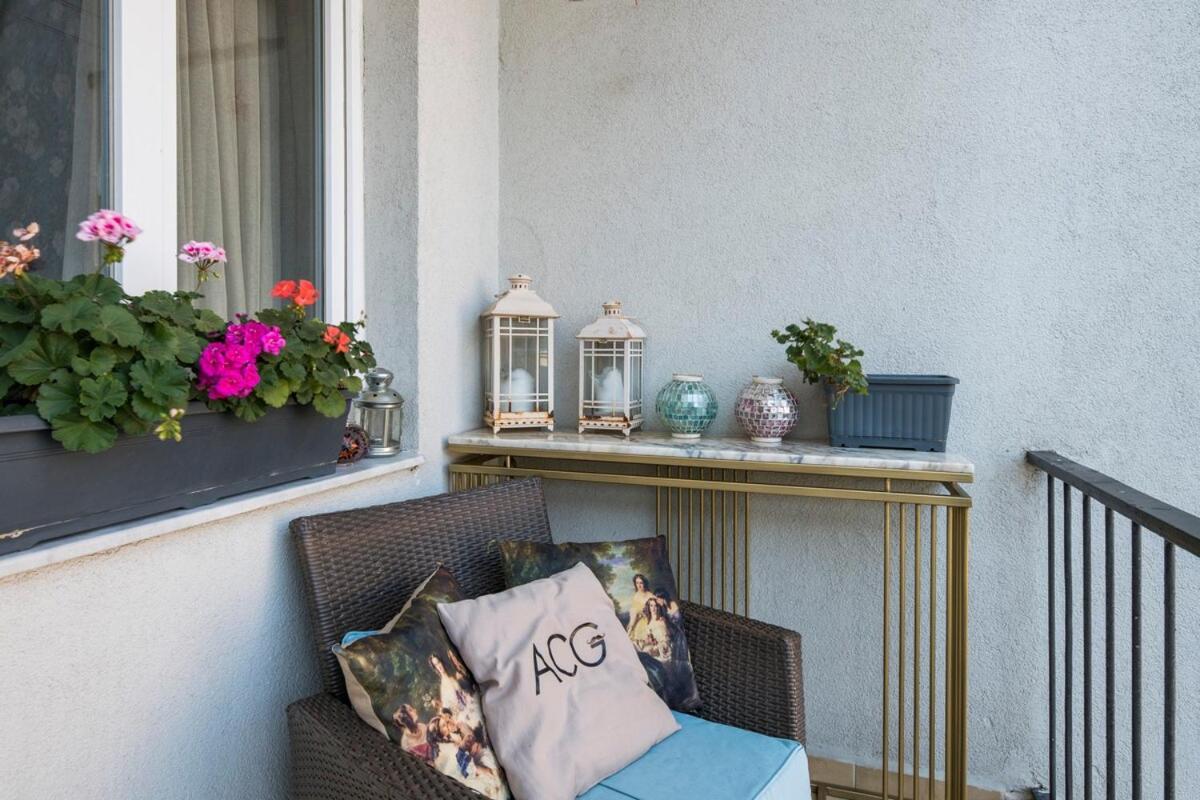 Apartment Feel The Spirit Of In A Homey Atmosphere Istanbul