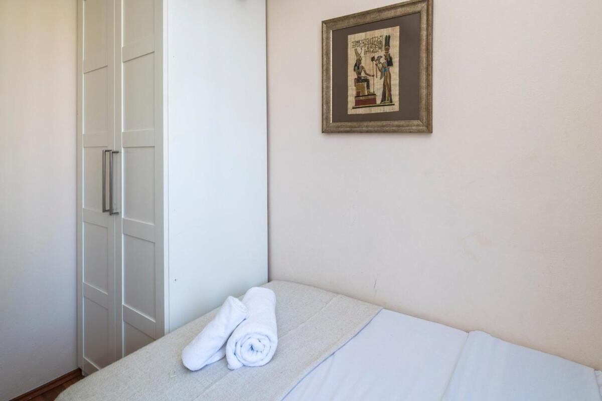 Apartment Feel The Spirit Of In A Homey Atmosphere *