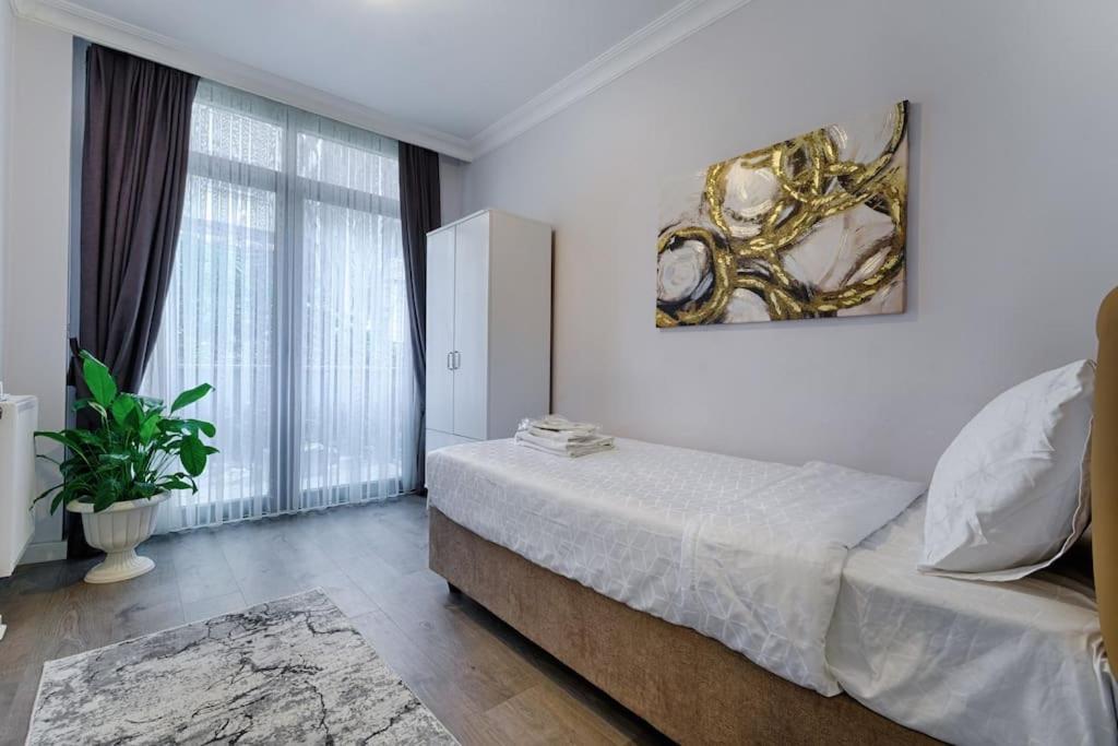 Azad Homes Bomonti Apartment *