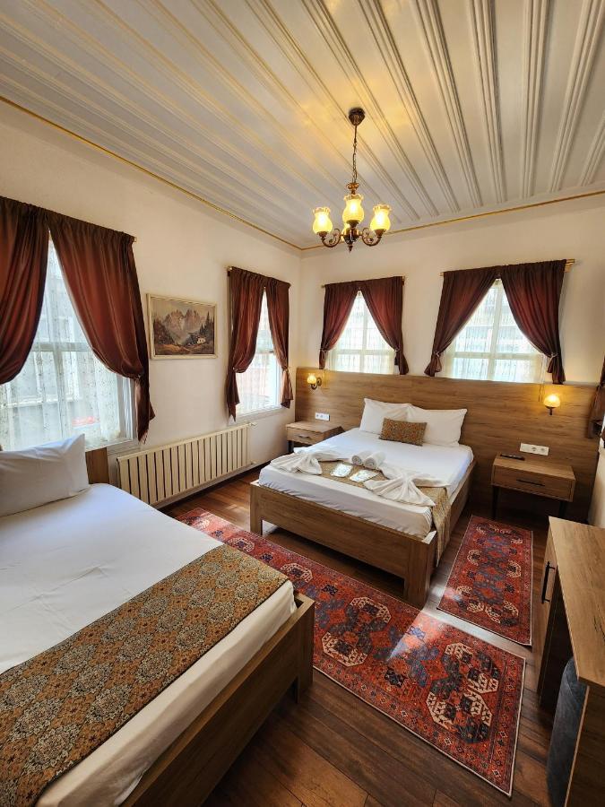 Kadikoey White House Hotel