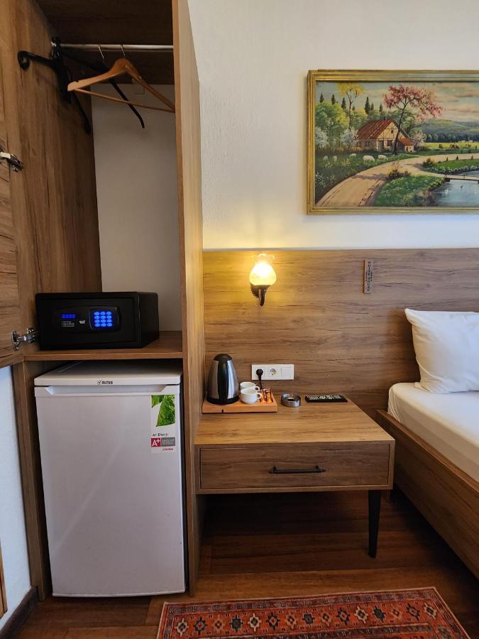 Kadikoey White House 3*