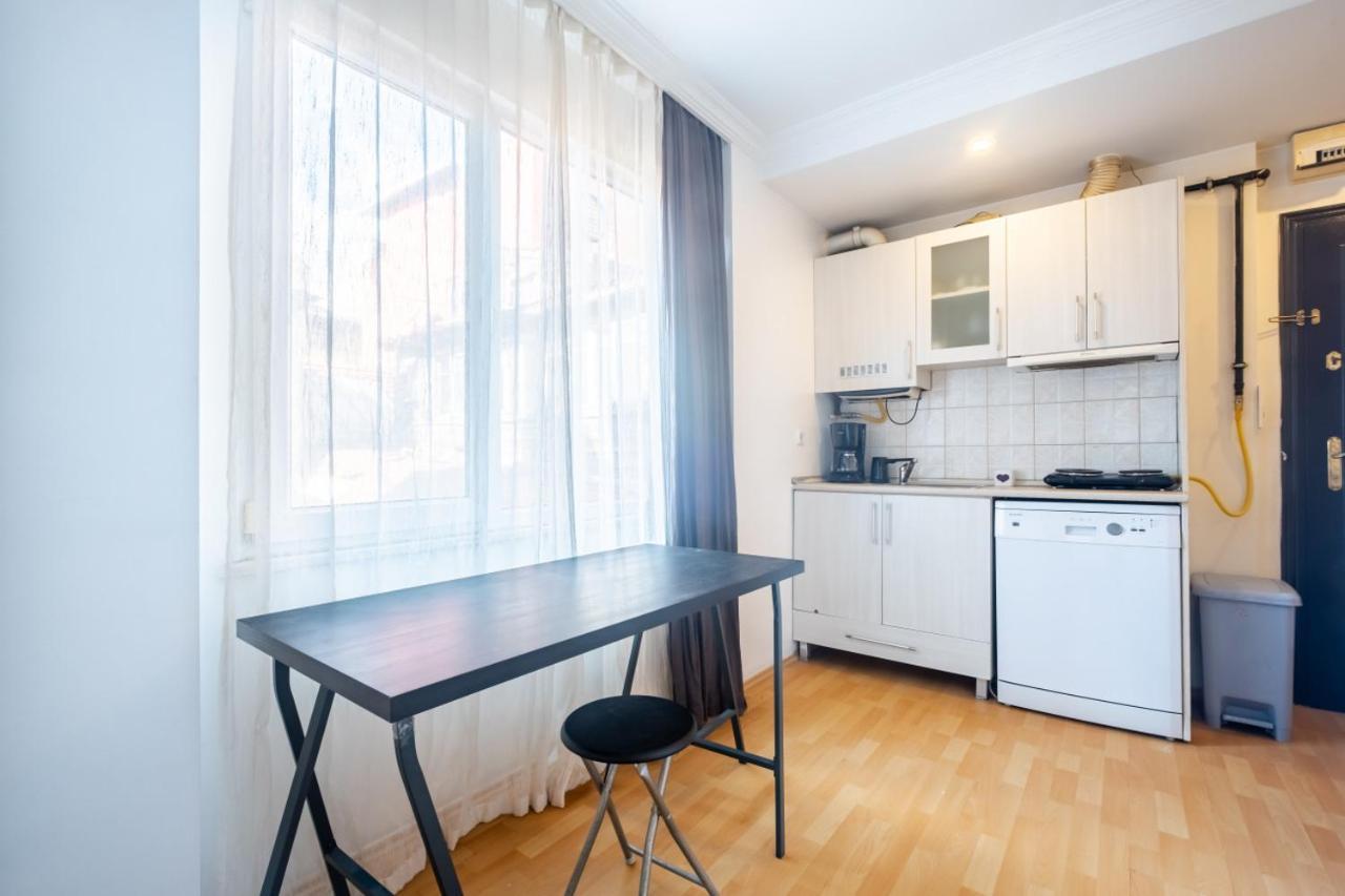 Apartment Chic Studio Flat Near Trendy Locations In Beyoglu Istanbul