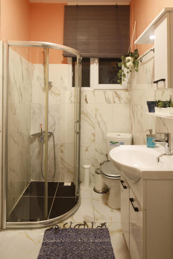 Vibrant Flat With Excellent Location In Beyoglu Istanbul