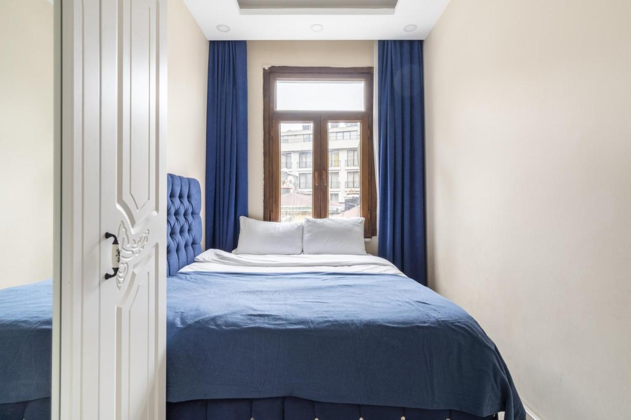 Central Flat With Balcony In Inonu Sisli *