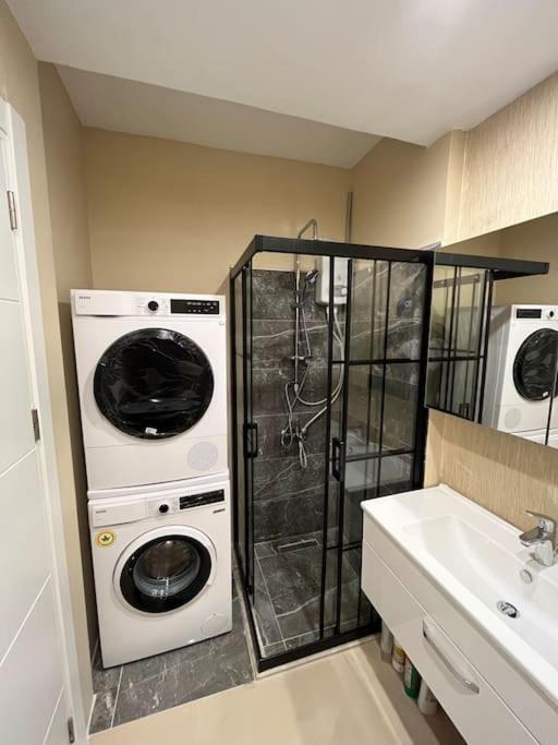 Apartment Luxe Residance In International Financial Center, Close To Watergarden Mall Istanbul