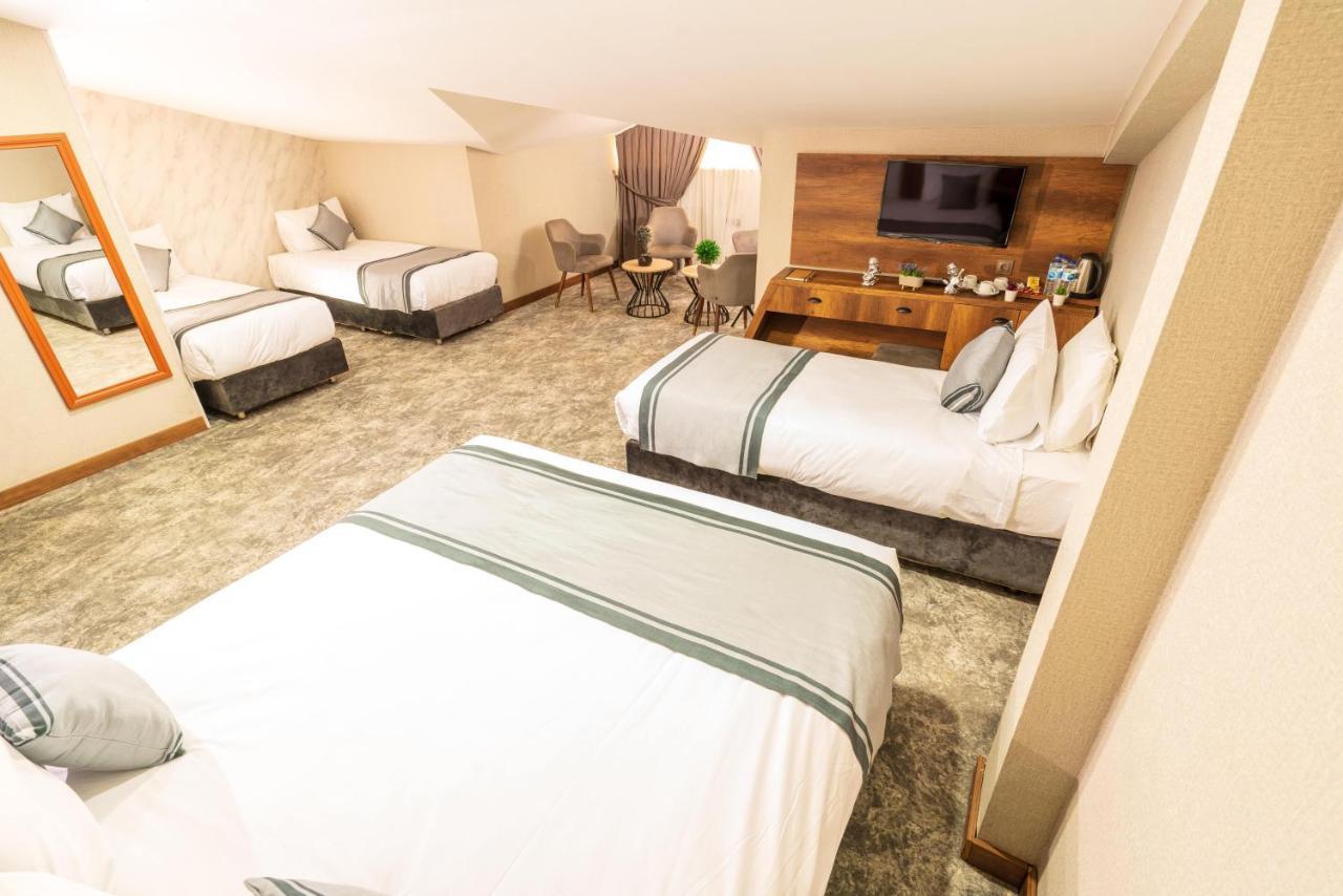 Airport Express Hotel 4*