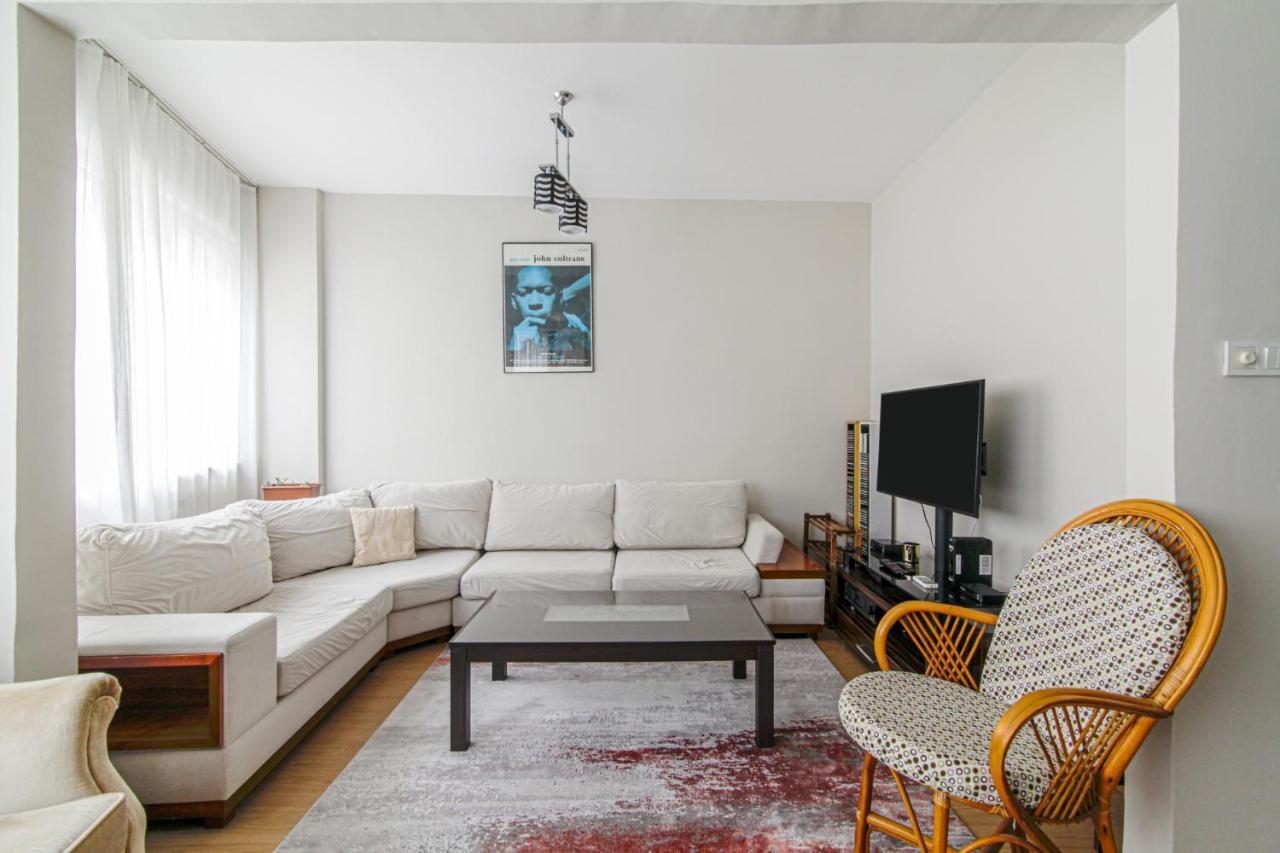 Daire Fully Furnished Stylishly Designed Flat In Sisli