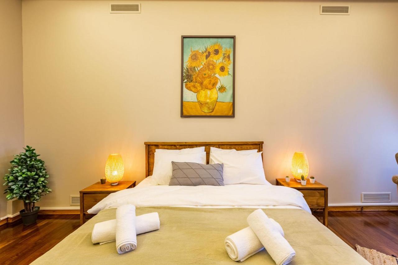 Apartment Enchanting Flat In Beyoglu With Bosphorus View