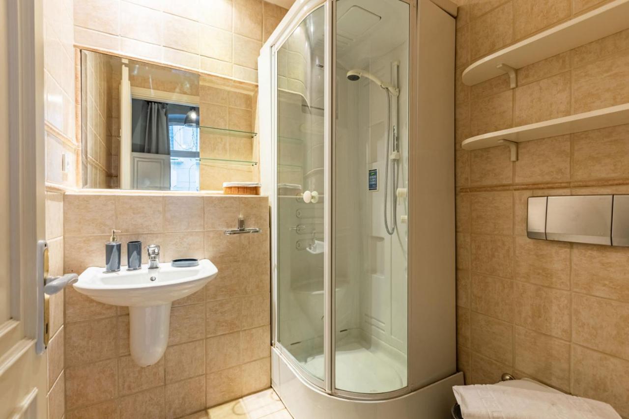 Enchanting Flat In Beyoglu With Bosphorus View Apartment *