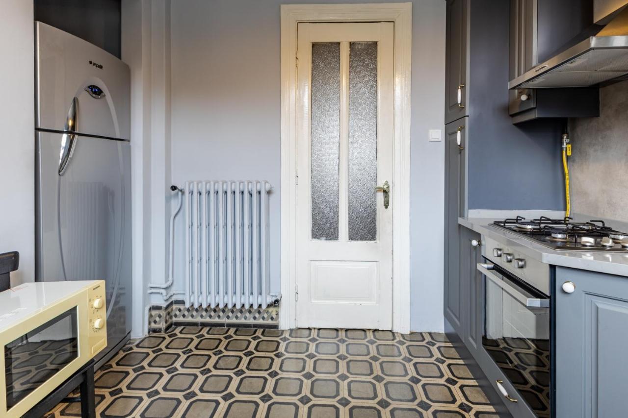 Apartment Flat With Balcony And Bosphorus View In Beyoglu