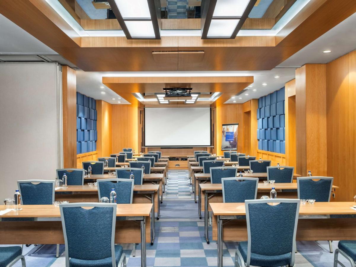 Radisson Blu Hotel, Sisli 5*