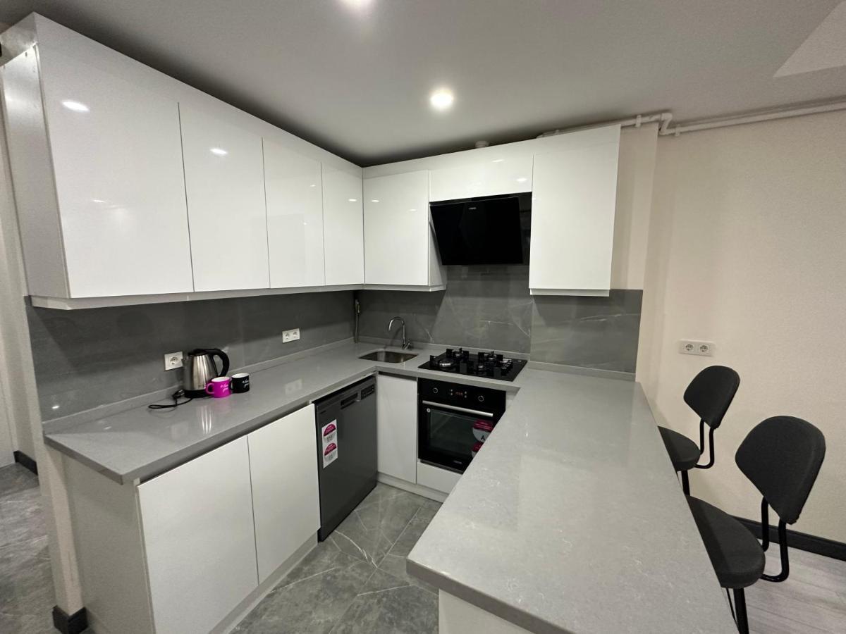Rose Apartment