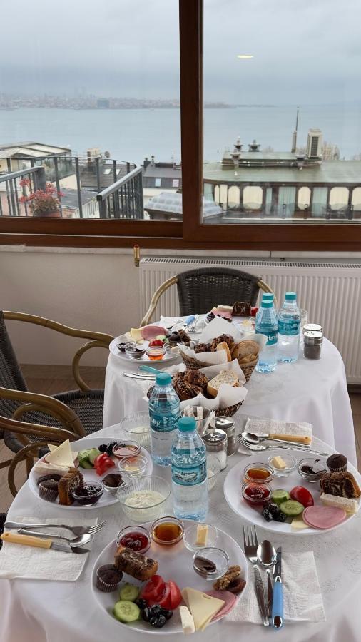 Terrace 3*
