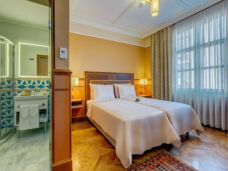 Hotel Lalahan 4*