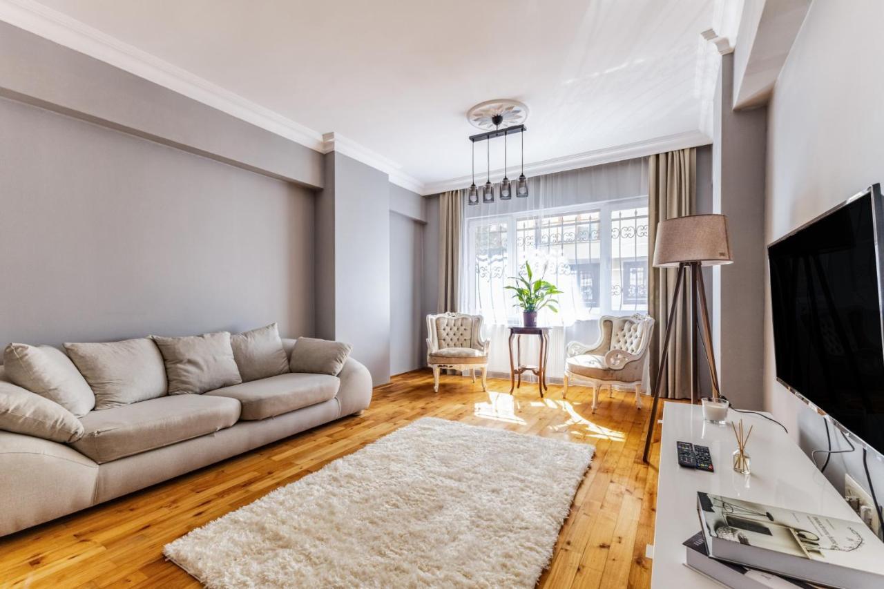 Fully Furnished Magnificent Flat In Uskudar *