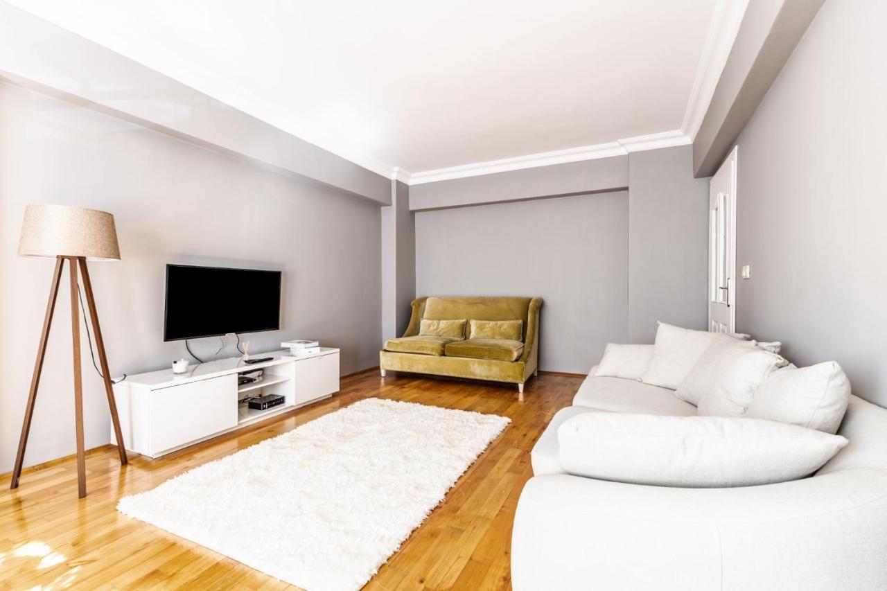 Fully Furnished Magnificent Flat In Uskudar Apartment