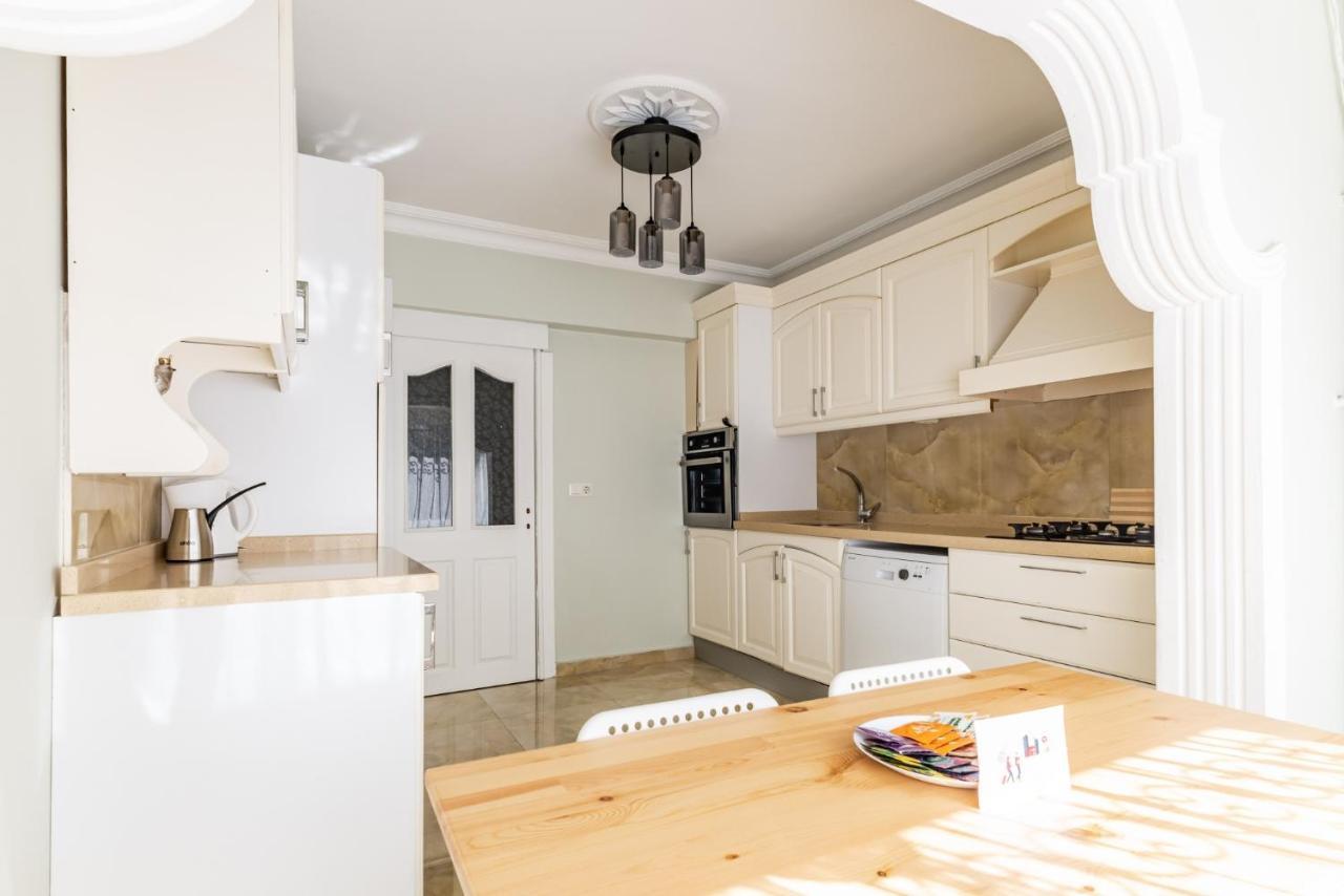 Apartment Fully Furnished Magnificent Flat In Uskudar *