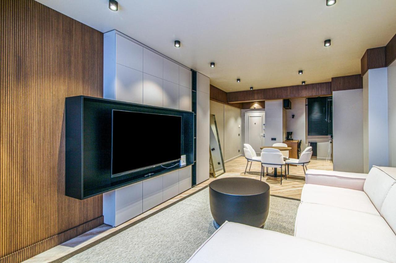 Chic And Convenient Flat In Central Besiktas Istanbul