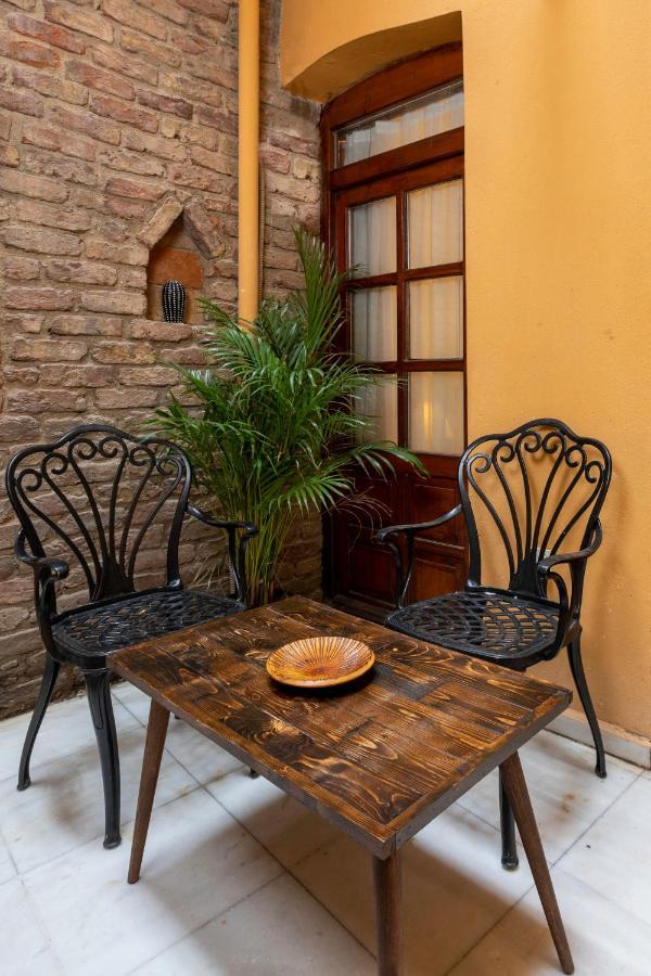 Apartment 9 Pera *