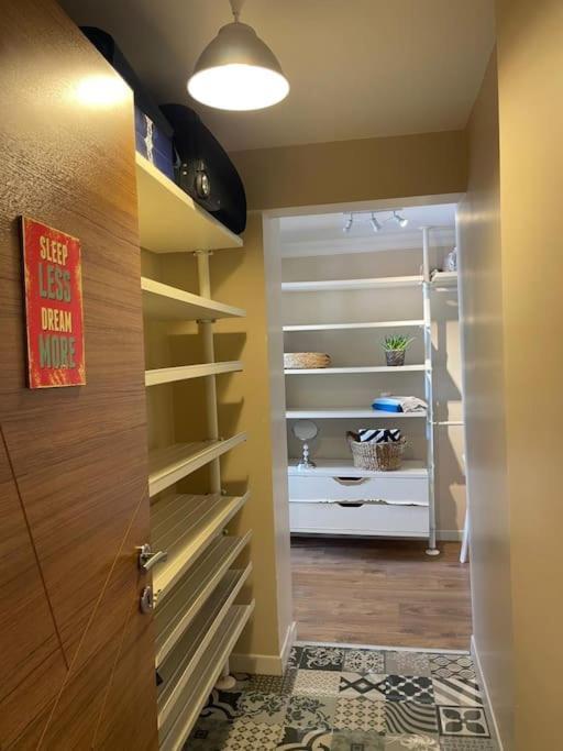 Terrace Flat In The Kadikoy Center * Istanbul