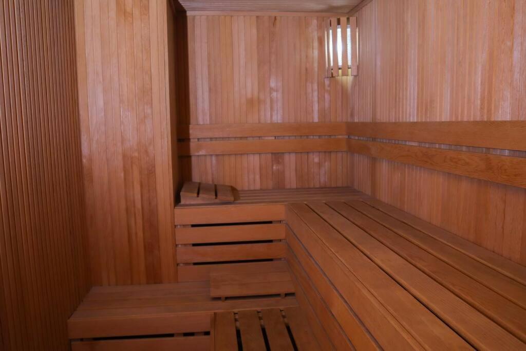 Apartment Delux Private Jacuzzi And Sauna Inside The Flat Istanbul