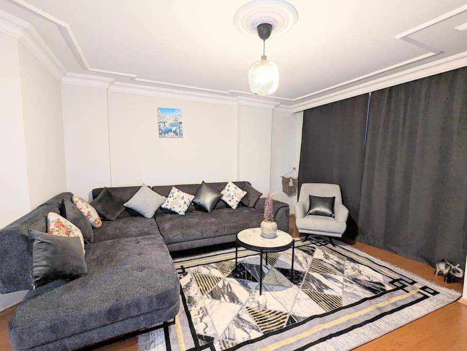 Superb & Elegant 3-bedroom Apt, Osmanbey *
