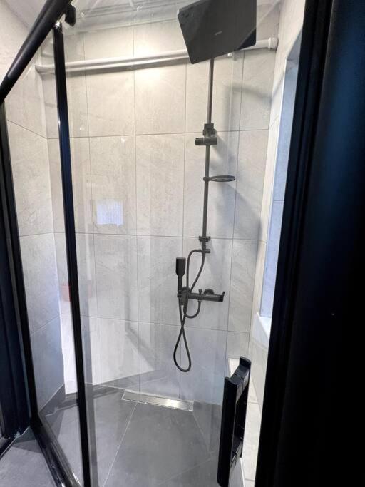 Cozy 2br Renovated 1 Min To Metro Istanbul