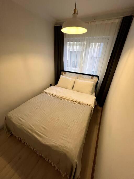 Apartment Cozy 2br Renovated 1 Min To Metro Istanbul