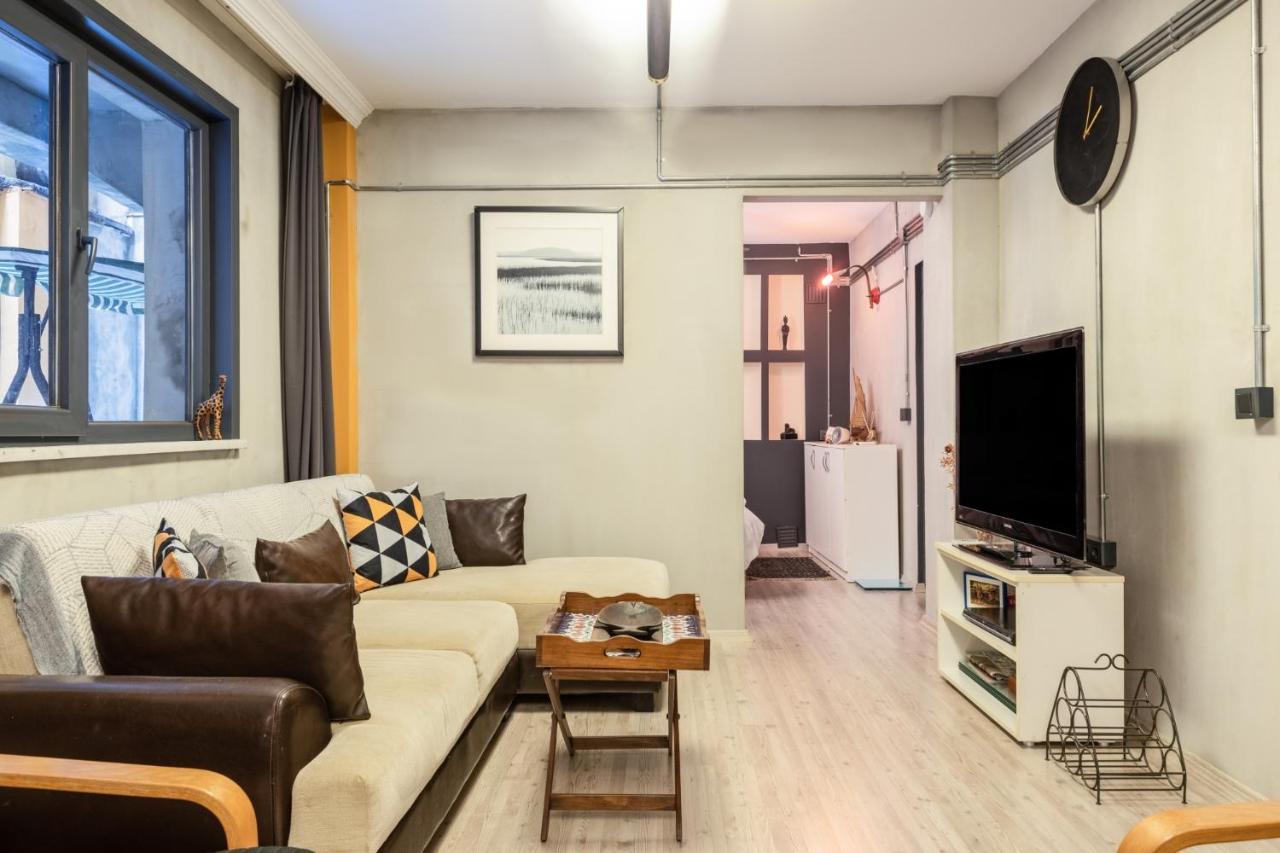 Contemporary And Stylish Flat In Sisli Daire İstanbul