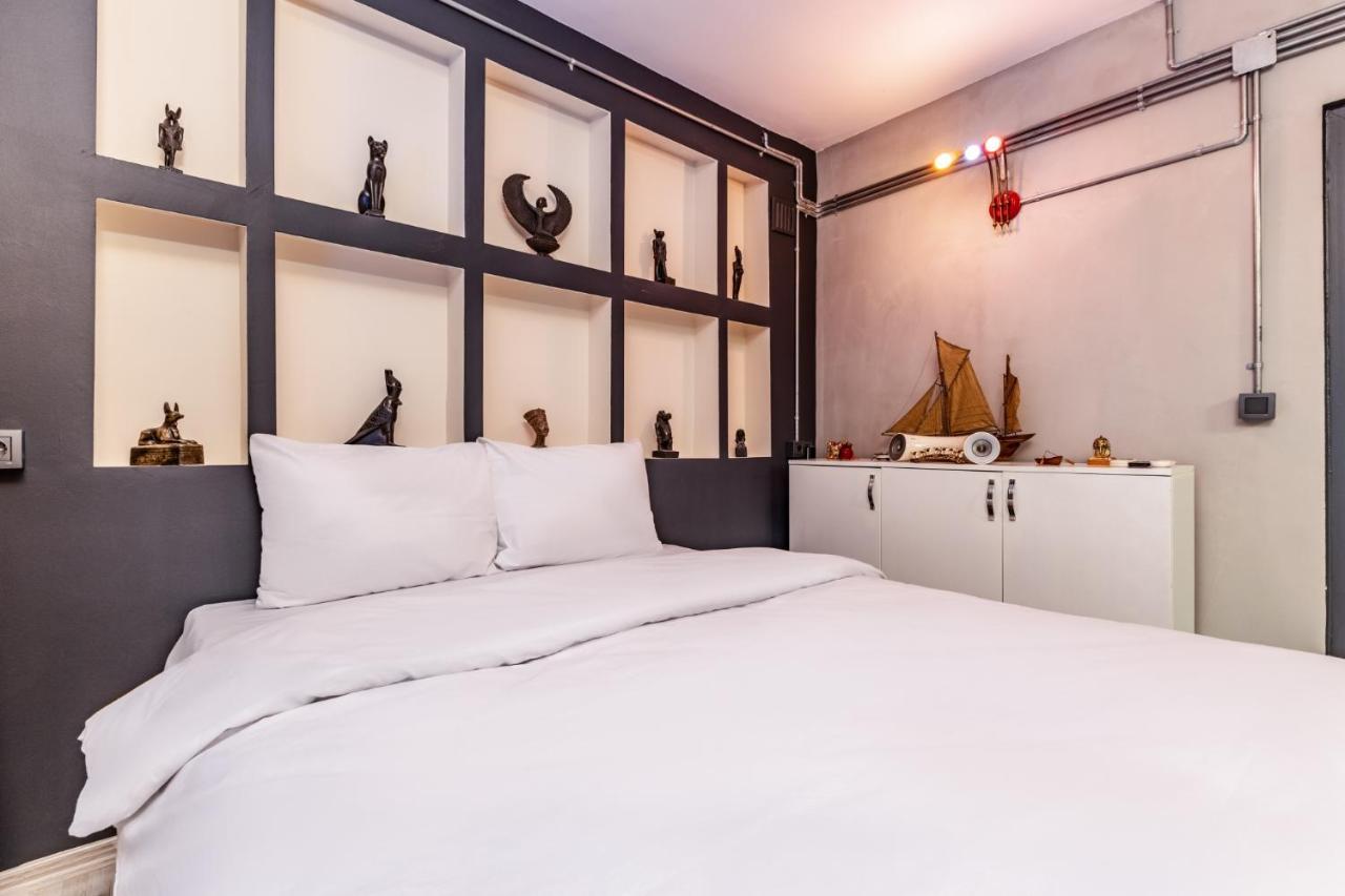 Contemporary And Stylish Flat In Sisli Daire