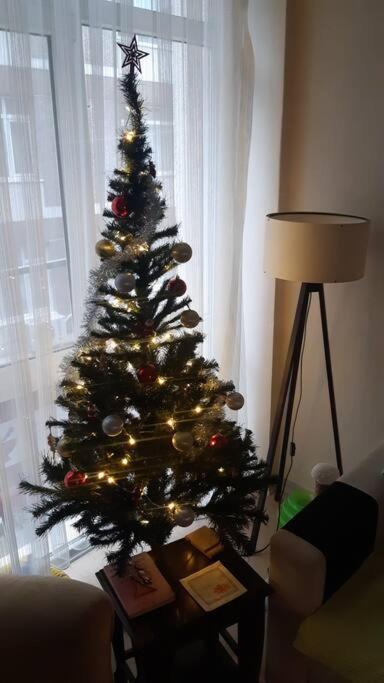 Apartment Cosy And Fully Furnished 2 Bedroom *