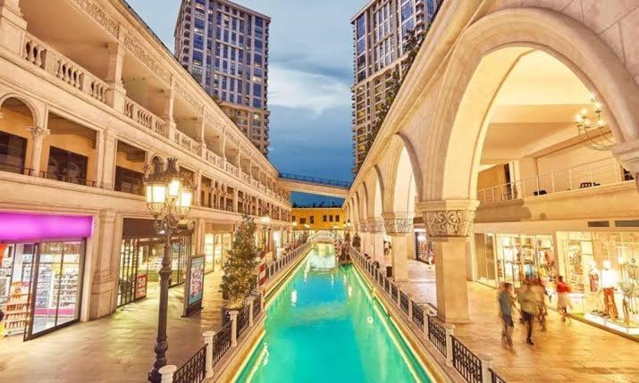 Venezia Mega Shopping Mall, Istanbul, Luxury,balcony Daire