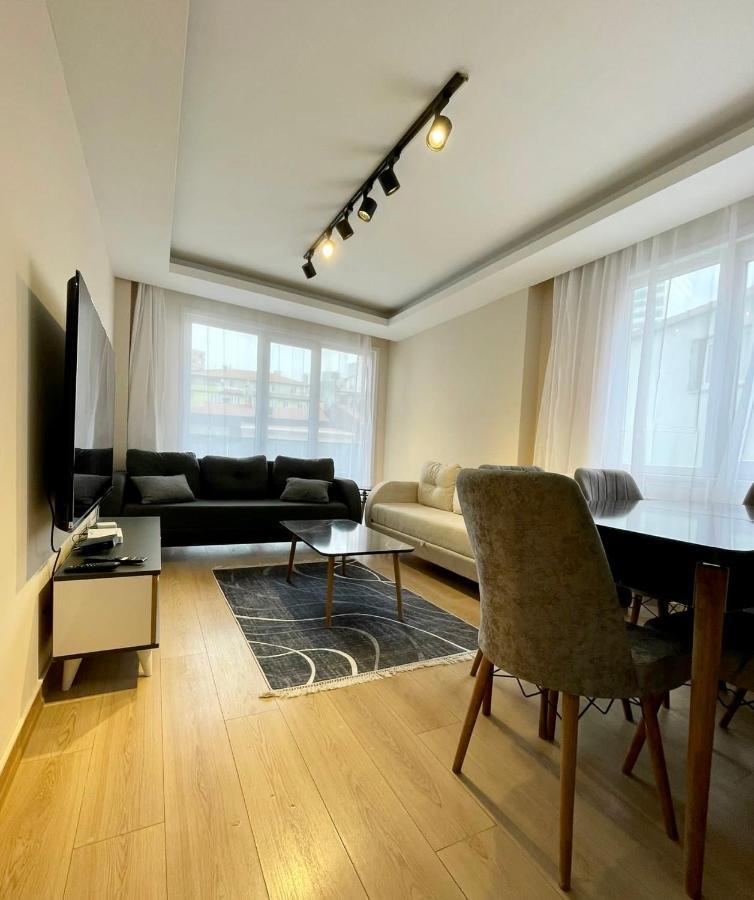 Trump Tower - Cevahir Shopping Center - Sisli Metro Iki Yatak Odali Klimali Tuem Daire Apartment