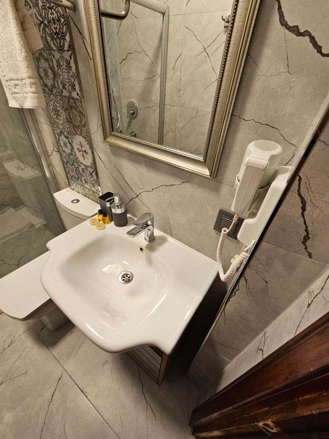 Gul Sultan Guest house 3*