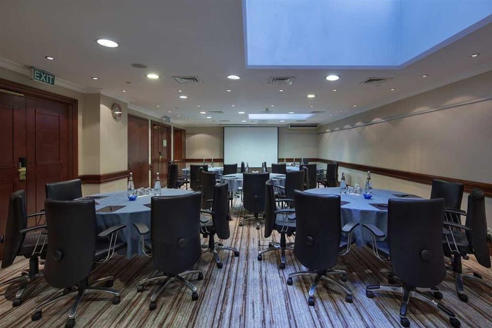 Hilton Parksa 4*