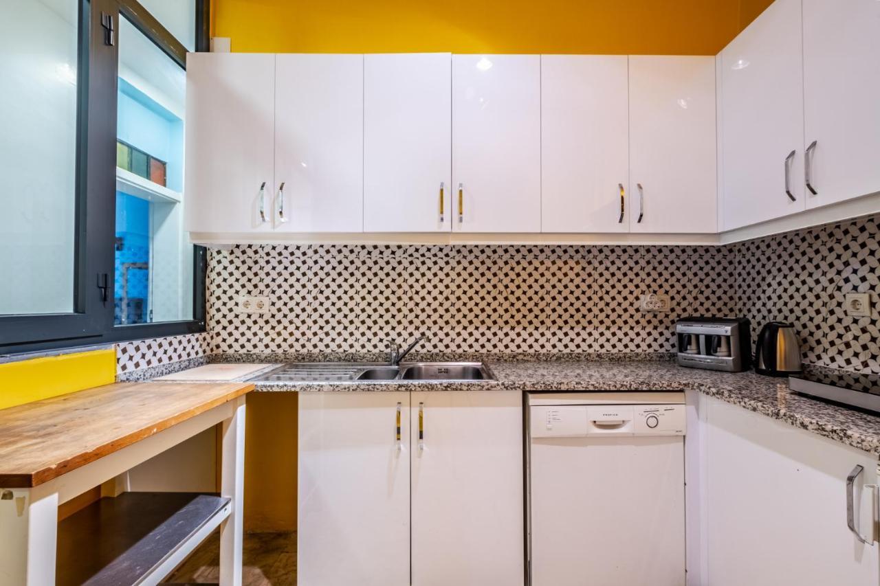 Comfortable Flat With Great Location In Beyoglu *