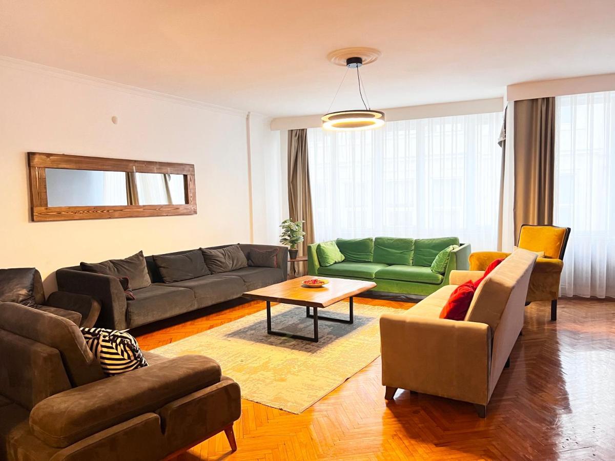 Spacious Family Flat , 3br, 2ba * Istanbul