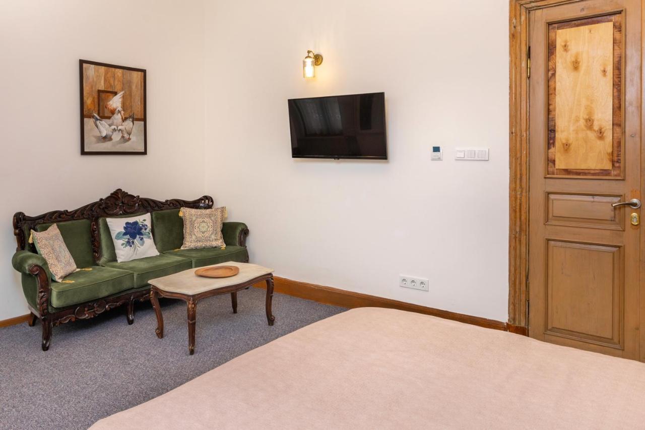 Apartment 9 Pera *