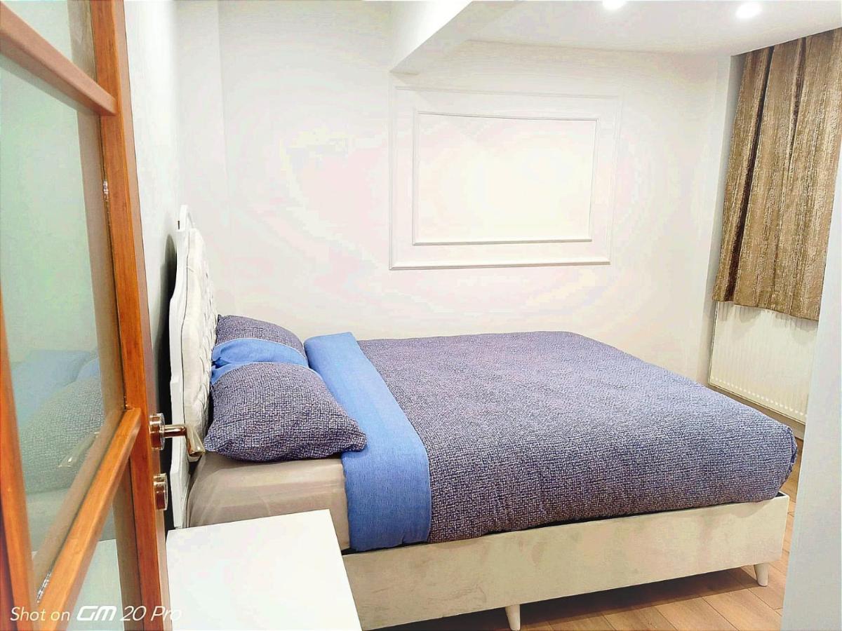 Colorist Apartment Istanbul