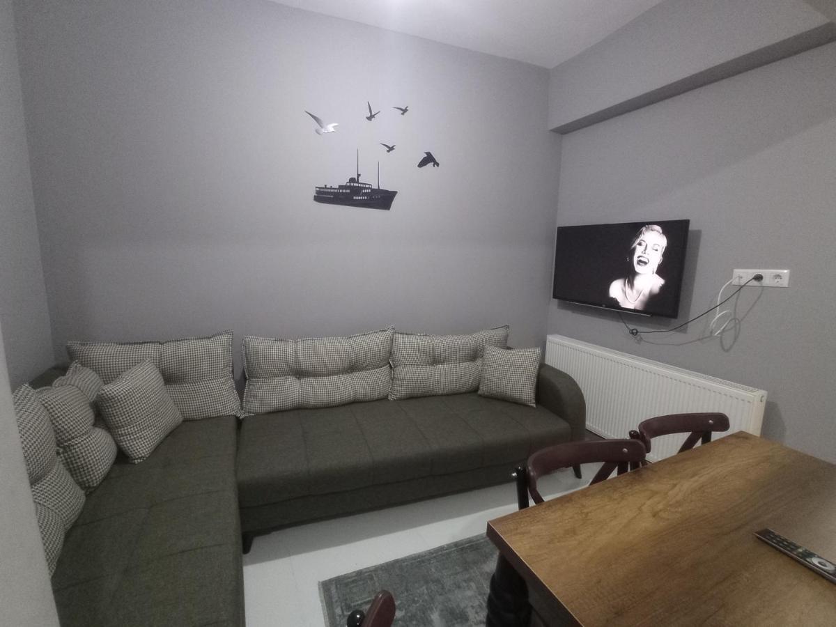 Sweet In Historical Area 3b Apartment *