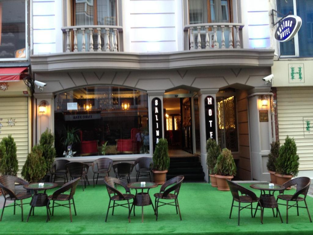 Salinas Hotel *
