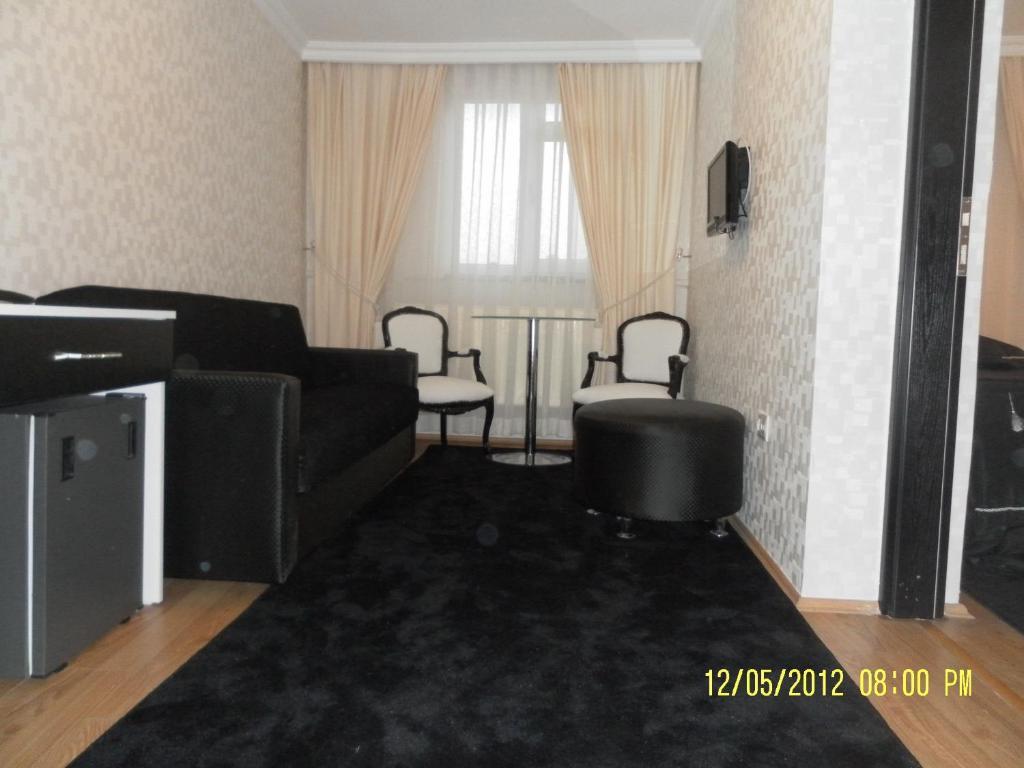 La White Hotel 2*