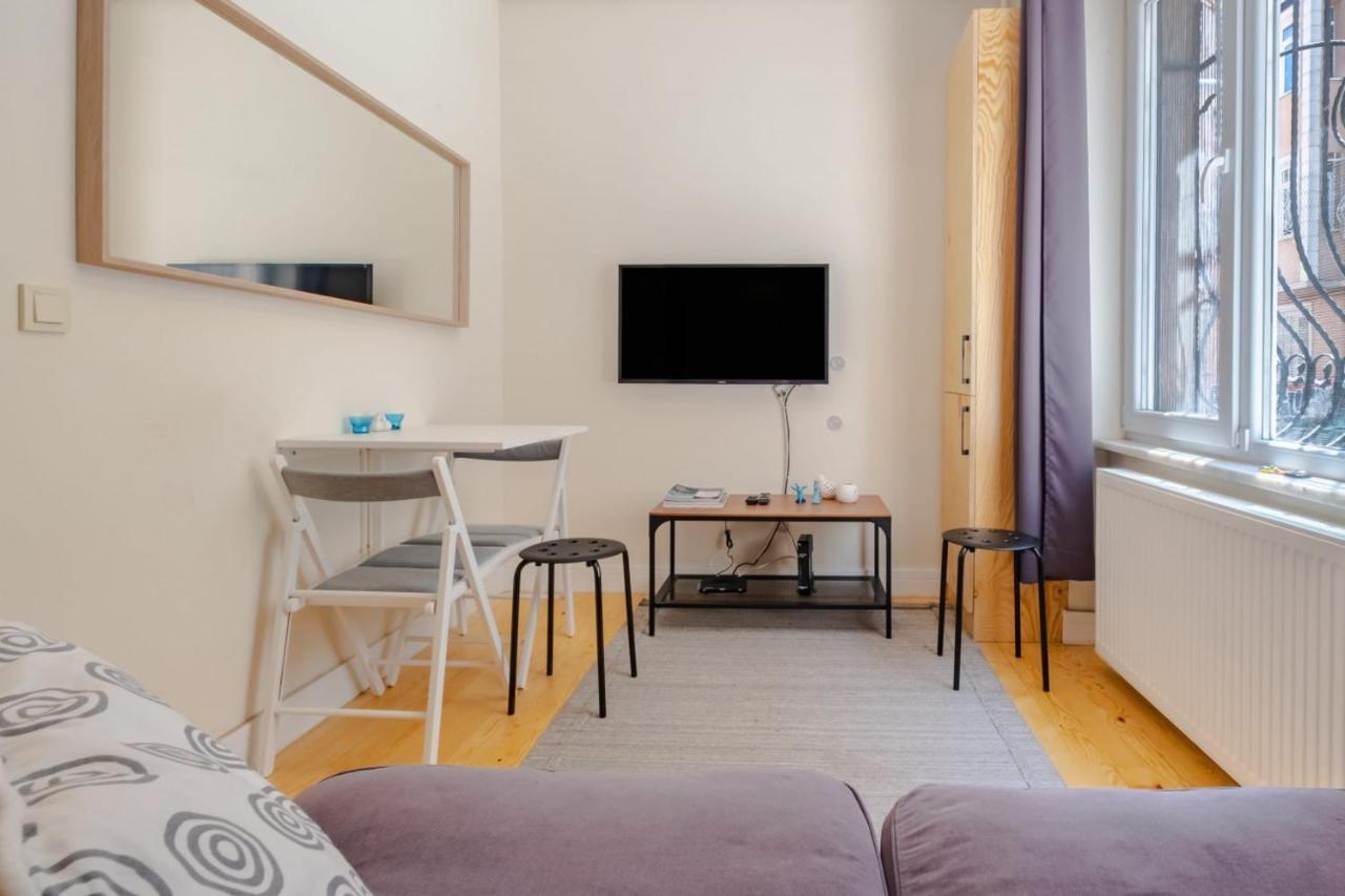 Comfortable Flat In The Heart Of Beyoglu Apartment