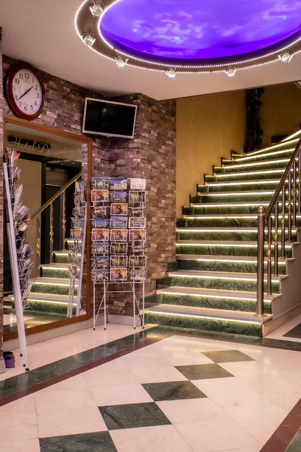 Hotel Pera Capitol 3*