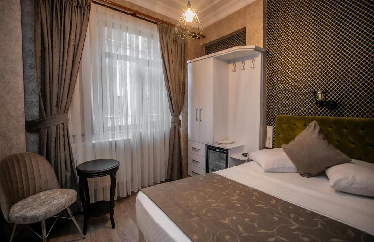 Pera Capitol Hotel 3*